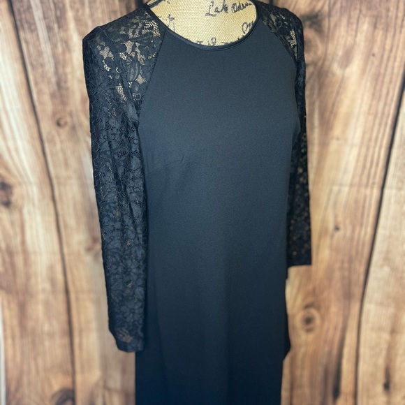Tommy Hilfiger Black Long Lace Sleeve Dress - Size 8 - Picture 4 of 6